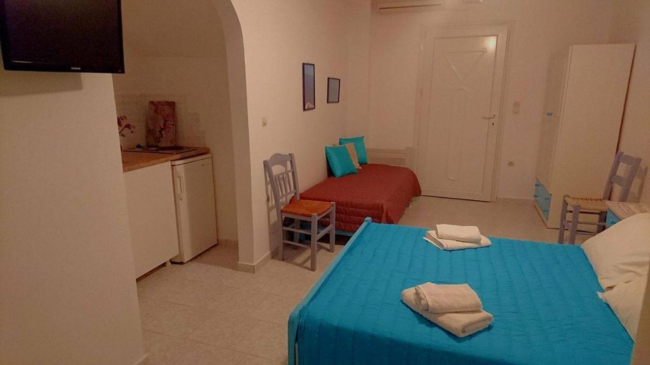 Ostria Vento Hotel Pollonia Bagian luar foto